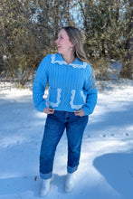 Load image into Gallery viewer, Blue lightweight knit jacket with lace Peter Pan collar and lace pocket outlines with zipper full view 2