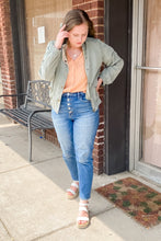 Load image into Gallery viewer, Erika Mom Jeans