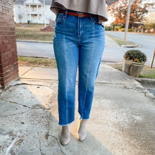 Load image into Gallery viewer, Olivia Jeans