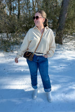 Load image into Gallery viewer, Jessie Collared V-Neck Top
