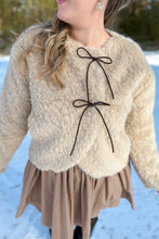 Load image into Gallery viewer, Jess Fur Coat
